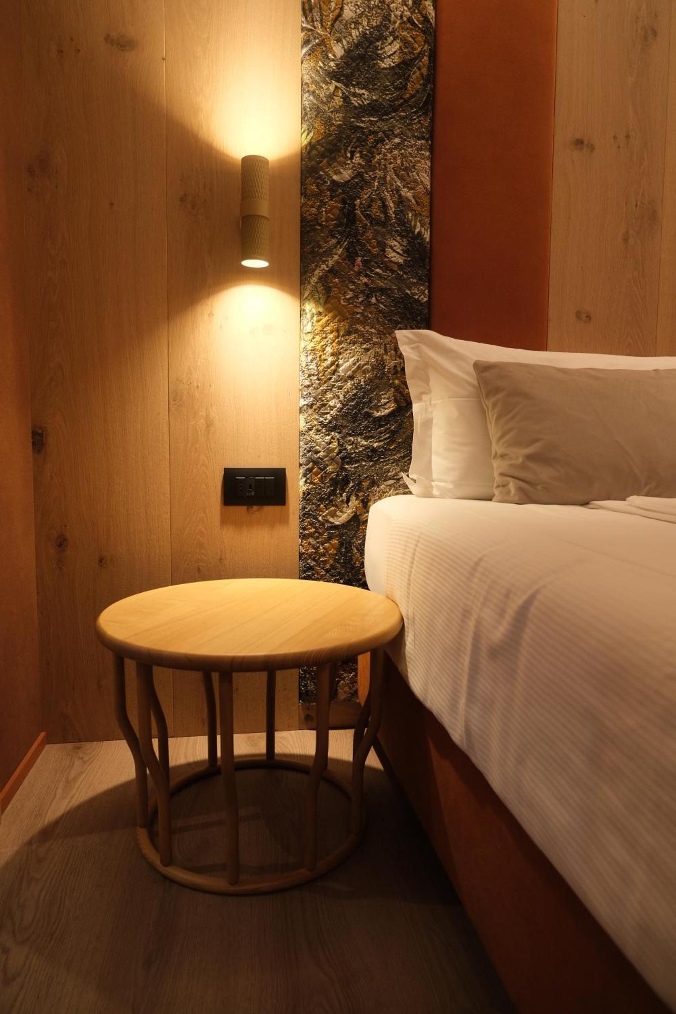 מואנה Flos Hotel מראה חיצוני תמונה