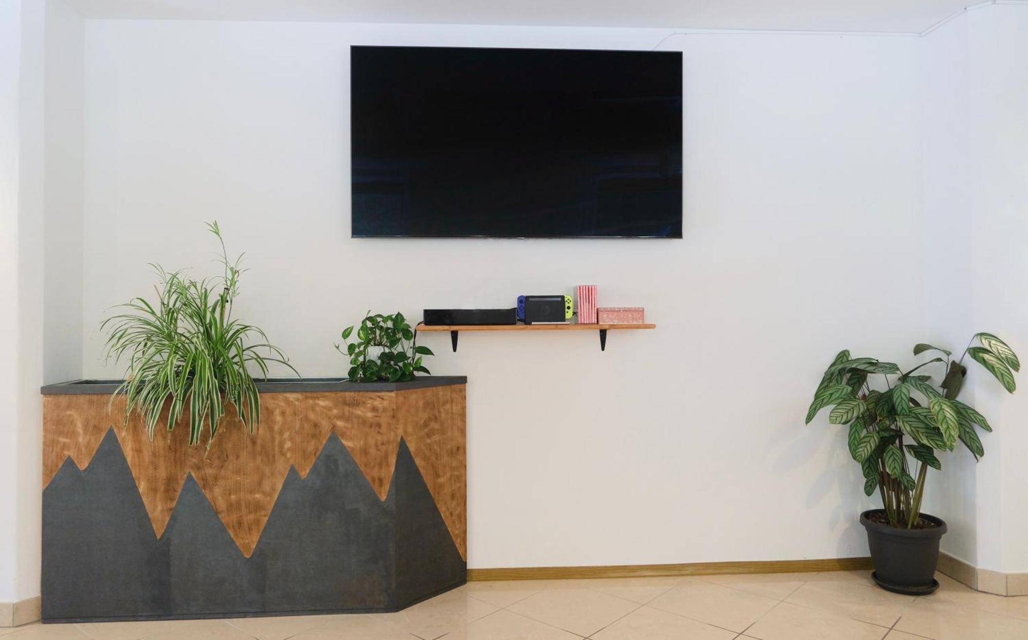 מואנה Flos Hotel מראה חיצוני תמונה